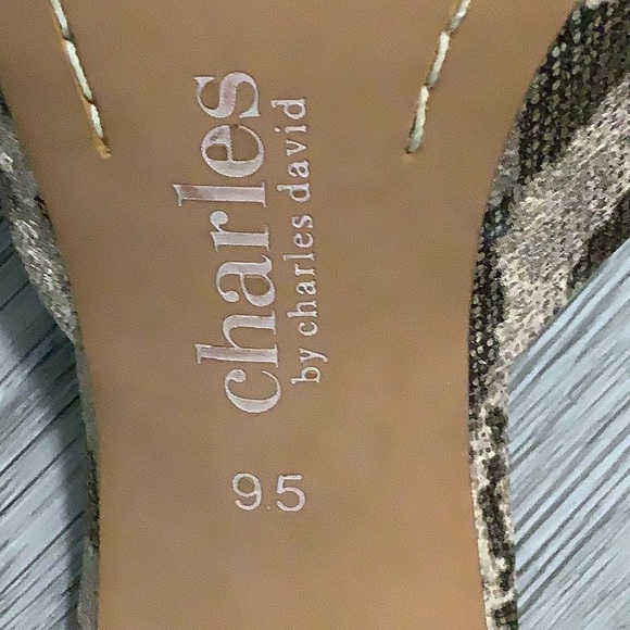 Charles By Charles David Slip-On Shoes - Picture 7 of 7